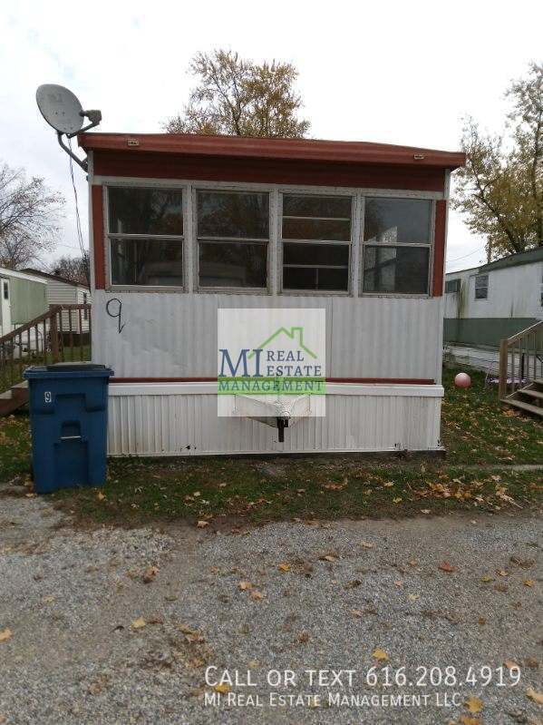 Building Photo - 140 N Pleasant Ave