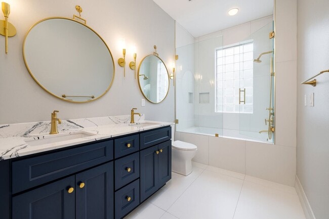 Building Photo - Located in the gated Valhalla community in Brentwood