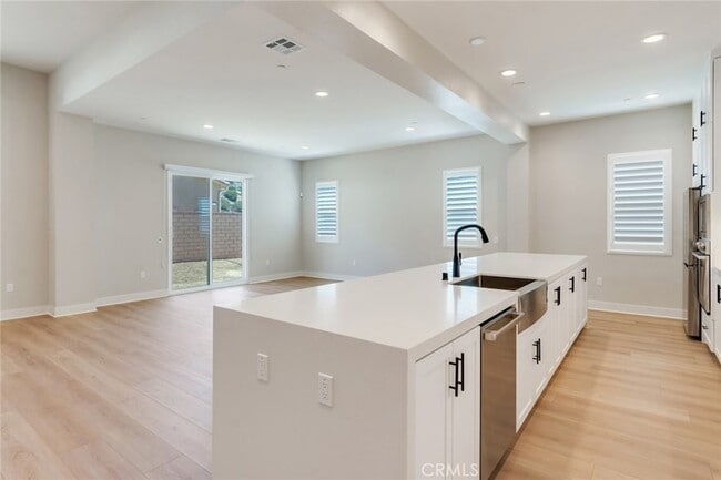 Building Photo - 6548 Canyon Oaks Dr