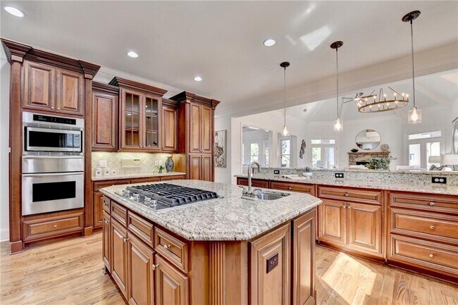 Building Photo - 8330 Royal Melbourne Way