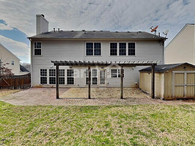 Building Photo - 5715 Oxborough Way