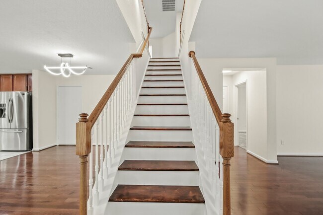 Building Photo - 255 Silky Leaf Dr