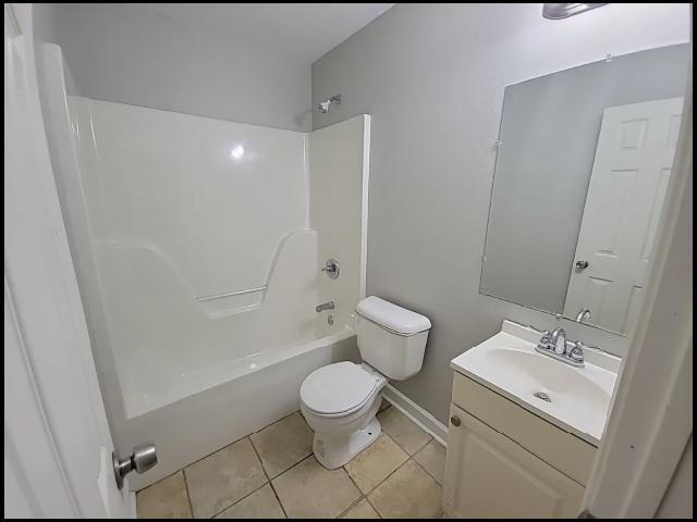 Building Photo - 183 Charles Dr