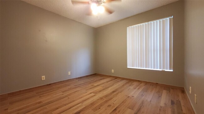 Building Photo - 3831 Cocoplum Cir