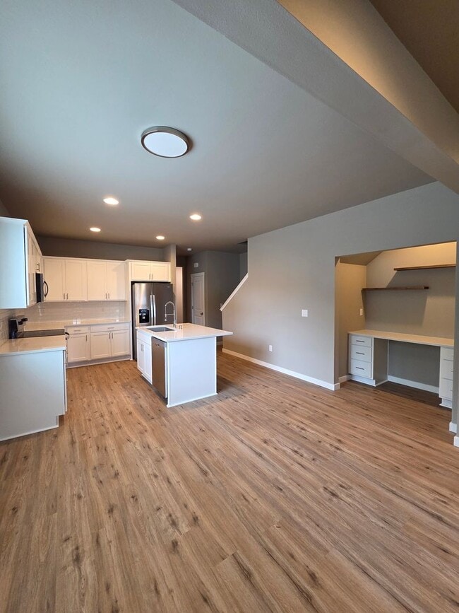 Building Photo - New Rental with Superior Features