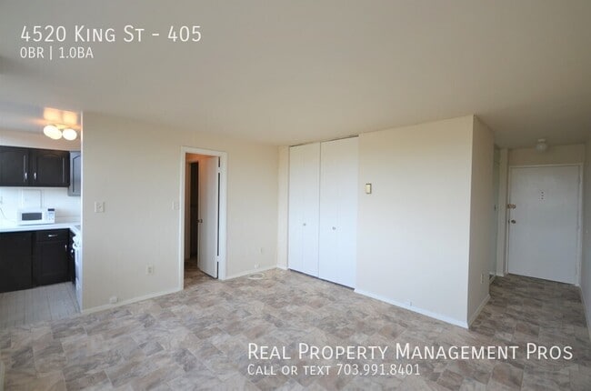 Building Photo - 4520 King St