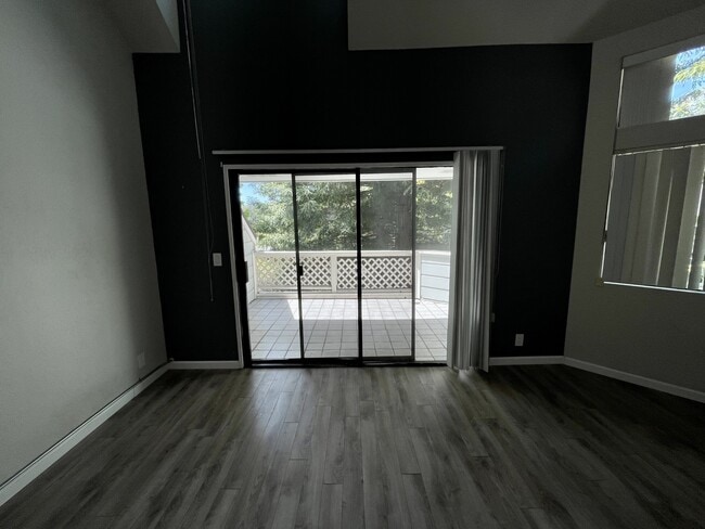 Building Photo - 2601 Willowbrook Ln