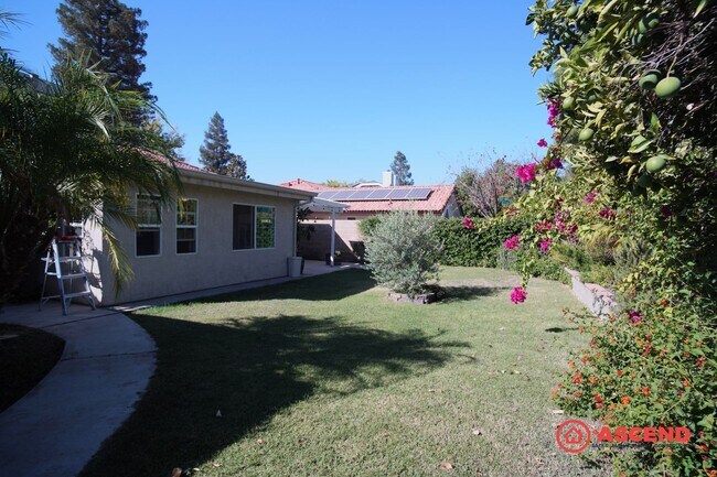 Building Photo - FULLY FURNISHED, Beautiful Home Located In Rosedale Area!