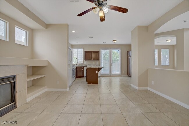 Building Photo - 1812 Relate Ct