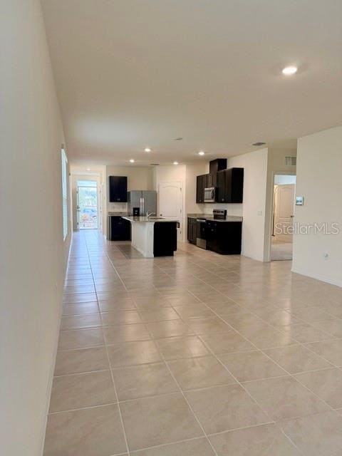 Building Photo - 824 Horsetail Dr