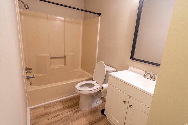 Building Photo - 4708 Cobblestone Dr