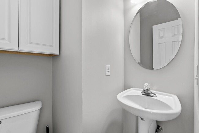 Building Photo - 5419 Magnolia Park Cir