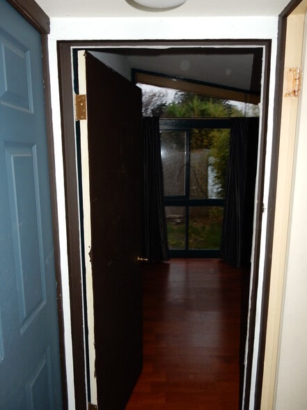 Building Photo - 111 Lorene Cir