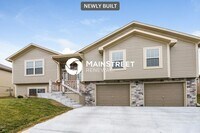 Building Photo - 4 Bedroom Pet-Friendly Home in Grain Valle...