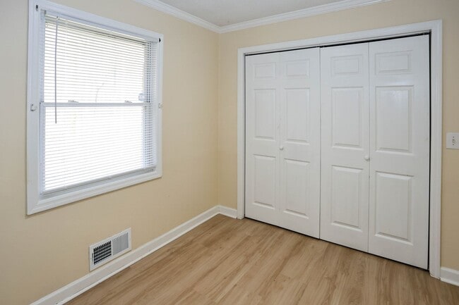 Building Photo - Private Retreat