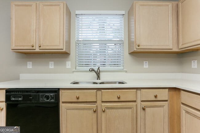 Building Photo - 3797 Landgraf Cove