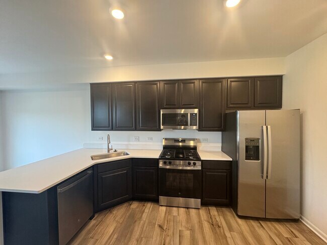 Building Photo - 7714 Nightshade Ln