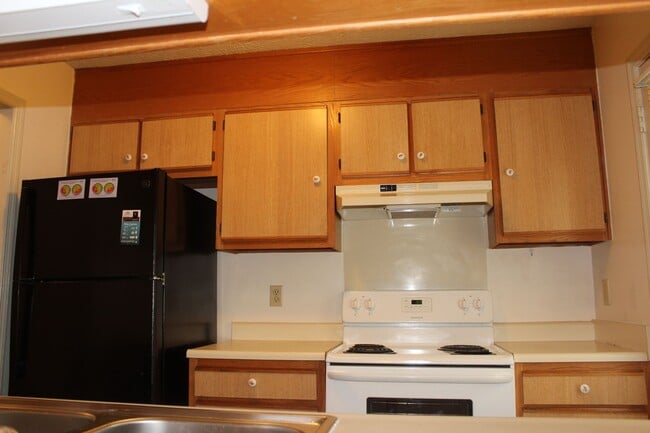 Building Photo - Reilly Rd. Area