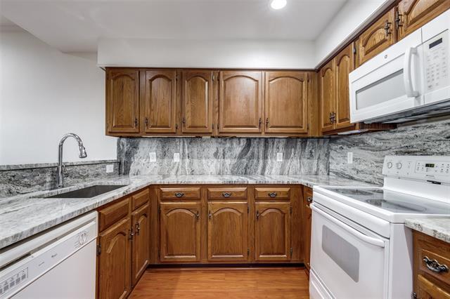 Building Photo - 5100 Verde Valley Ln