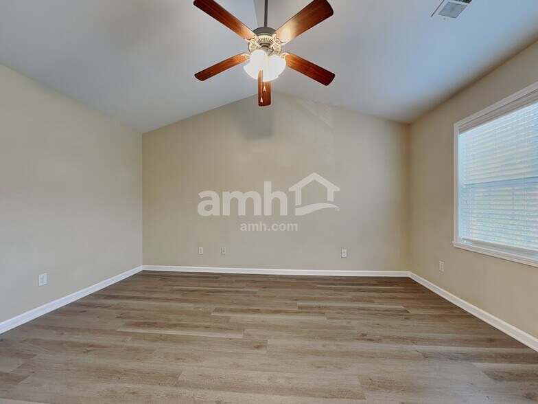 Building Photo - 4028 Tarrant Trace Cir