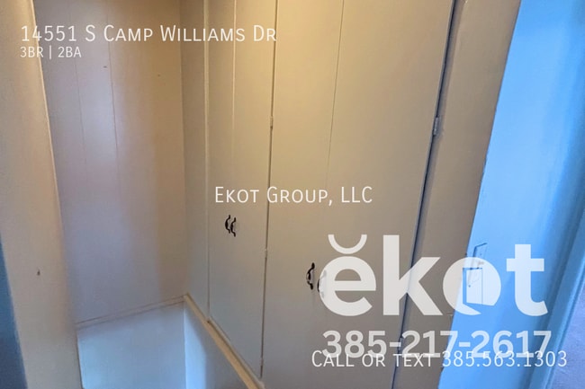 Building Photo - 14551 S Camp Williams Rd