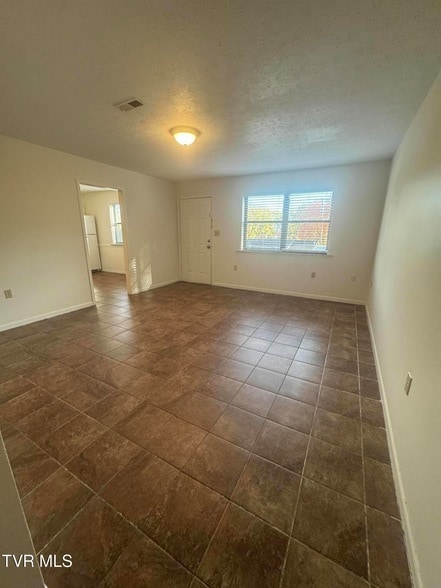 Building Photo - 1001 Kiser Blvd