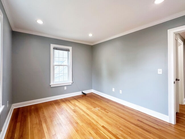 Building Photo - 826 Black Rock Tpke