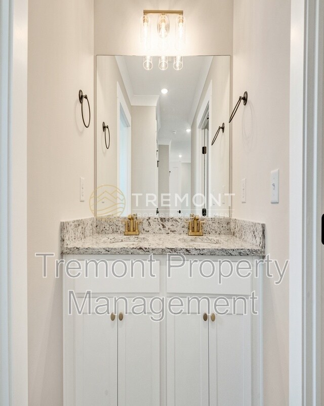 Building Photo - 1228 J Andrews Pl