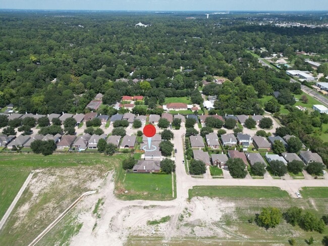 Building Photo - 11011 Glenora Dr