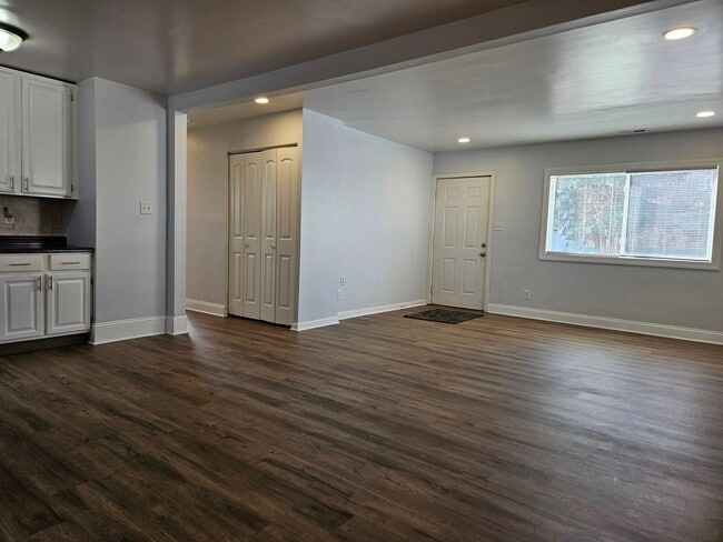 Building Photo - 2173 Williams St