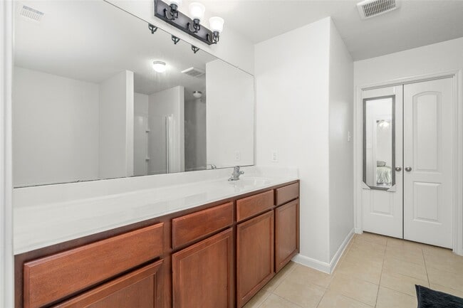 Building Photo - 9719 Montana Sapphire Ln