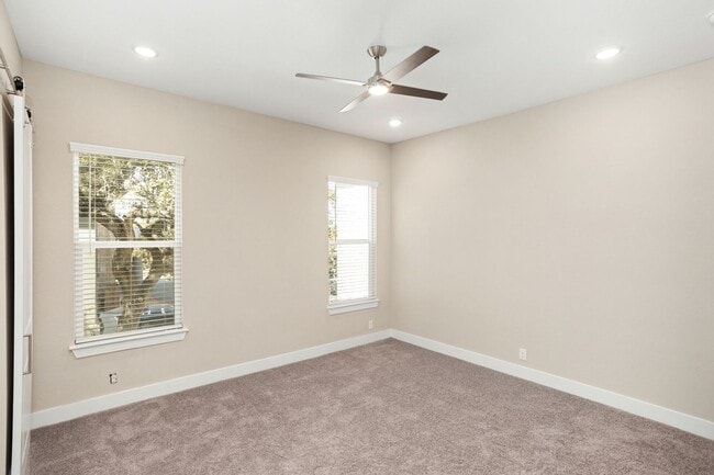 Building Photo - Brand New 3/2.5 Townhome