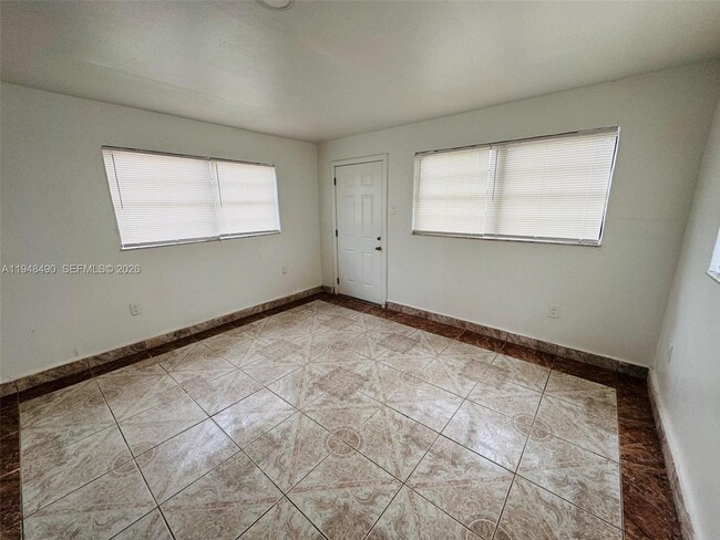 Building Photo - 1210 Fisherman St