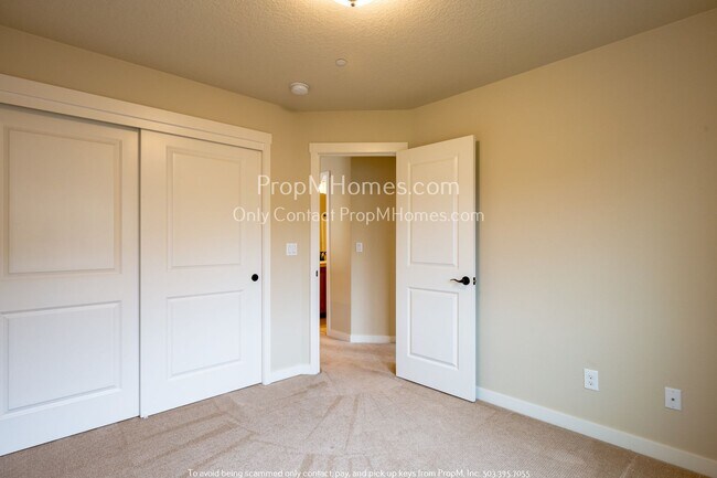 Building Photo - Four Bedrooms of Pure Bliss: Welcome to Yo...