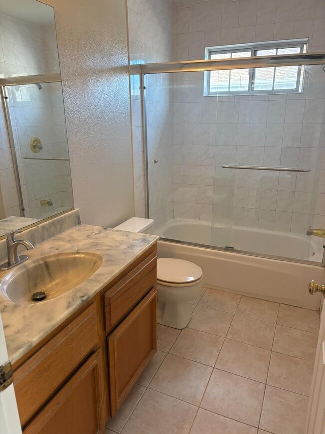 Building Photo - 712 Madison Ave