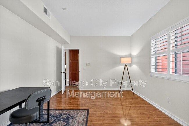 Building Photo - 3620 Third Ave