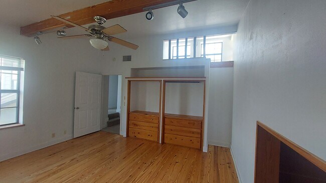 Building Photo - Medina Lake Views in Mico, TX