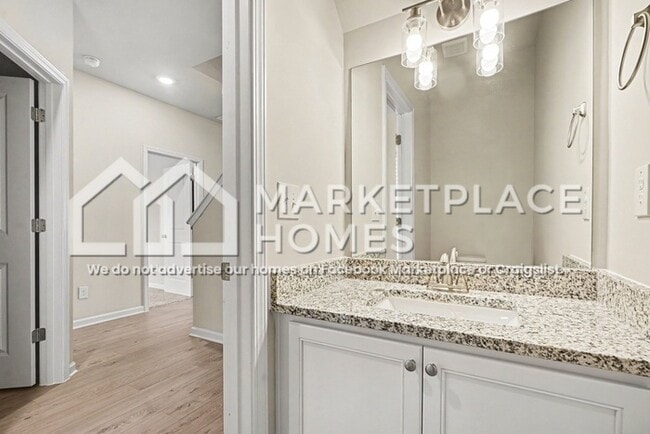 Building Photo - 204 W L Miller Dr