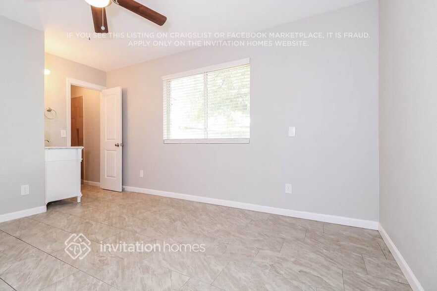 Building Photo - 4143 N 74th Dr