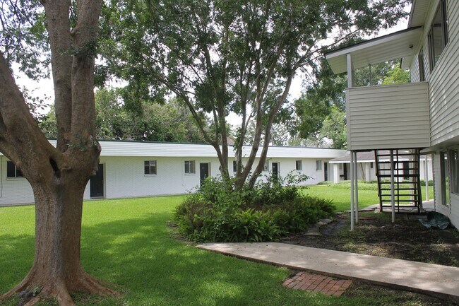 Building Photo - 1418 Lynn Street, Unit 21