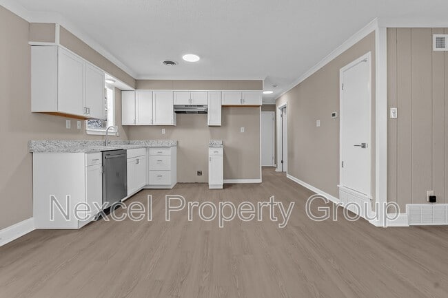 Building Photo - 8254 Whitebrook Dr