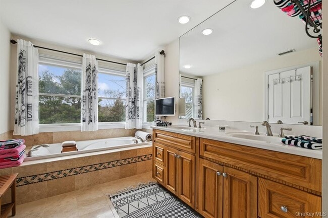 Building Photo - 15 Carter Rd