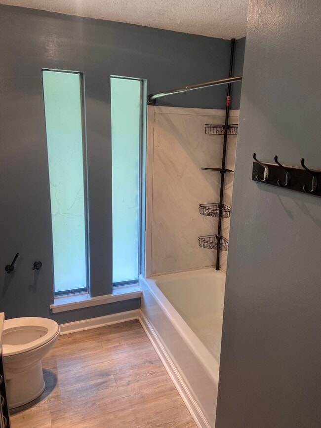 Building Photo - 18700 Bruce Ln