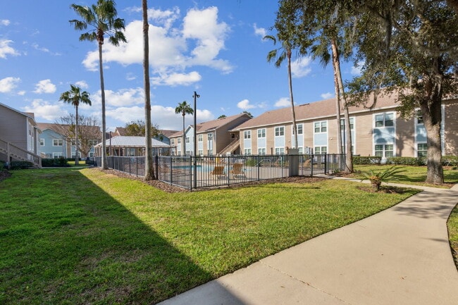 Building Photo - For Rent-  2nd months rent is FREE!!!!