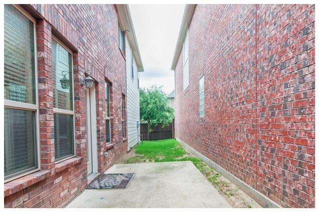 Building Photo - 3504 Porter Creek Dr