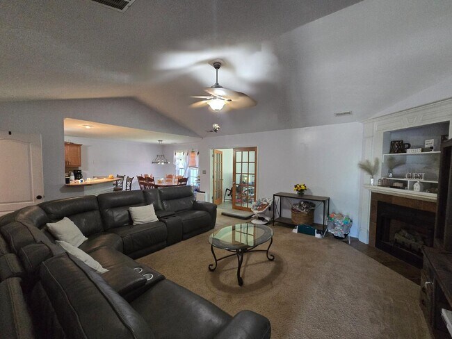 Building Photo - 441 Corsegan Rd