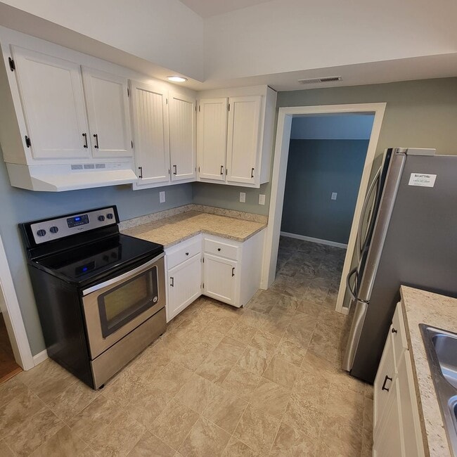 Building Photo - 4/2 Bungalow in Algood City Limits