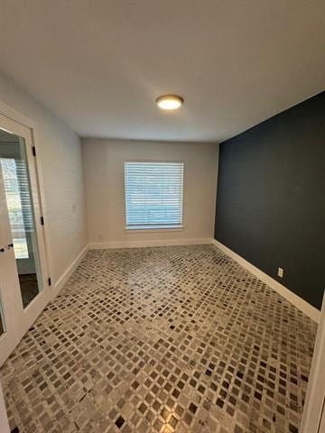 Building Photo - 6826 Kingsbury Dr