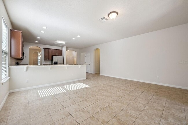 Building Photo - 1310 Oakcrest Ct