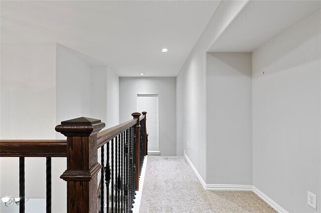 Building Photo - 5919 Solara Ledge Ln